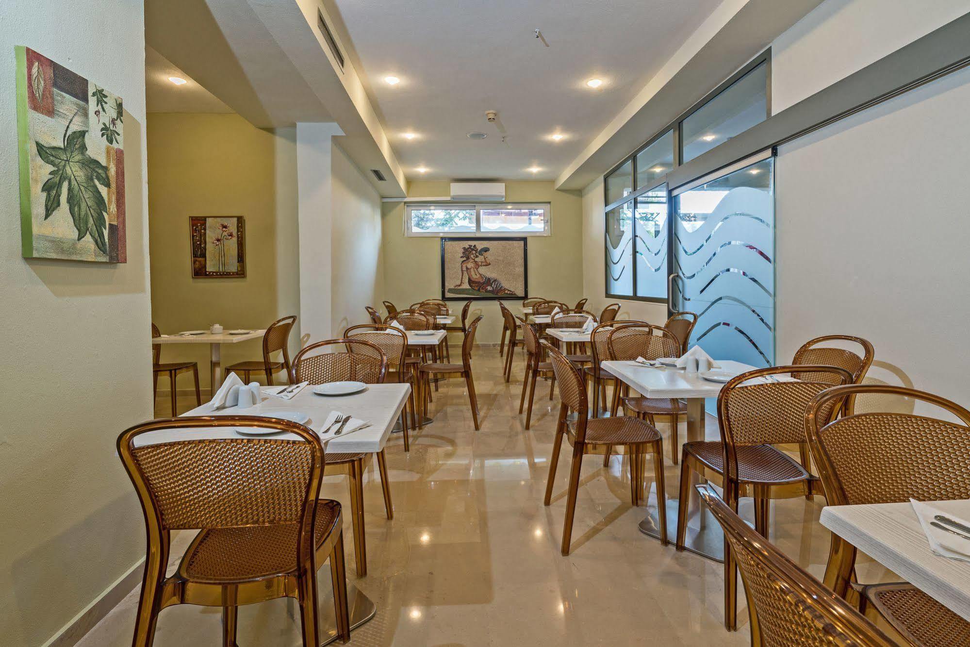 Batis Beach Hotel Rethymno  Bagian luar foto